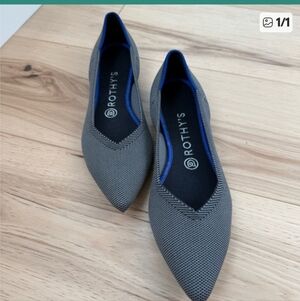 Rothy's Charcoal and Blue Pointed Flats